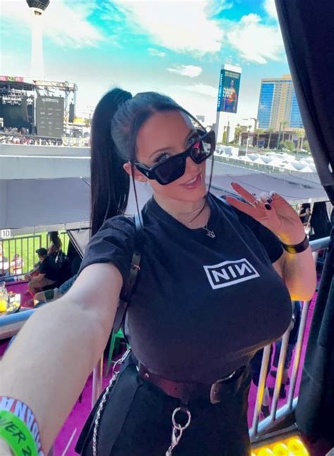 Angelas dirty talk is therapeutic : r/AngelaWhite